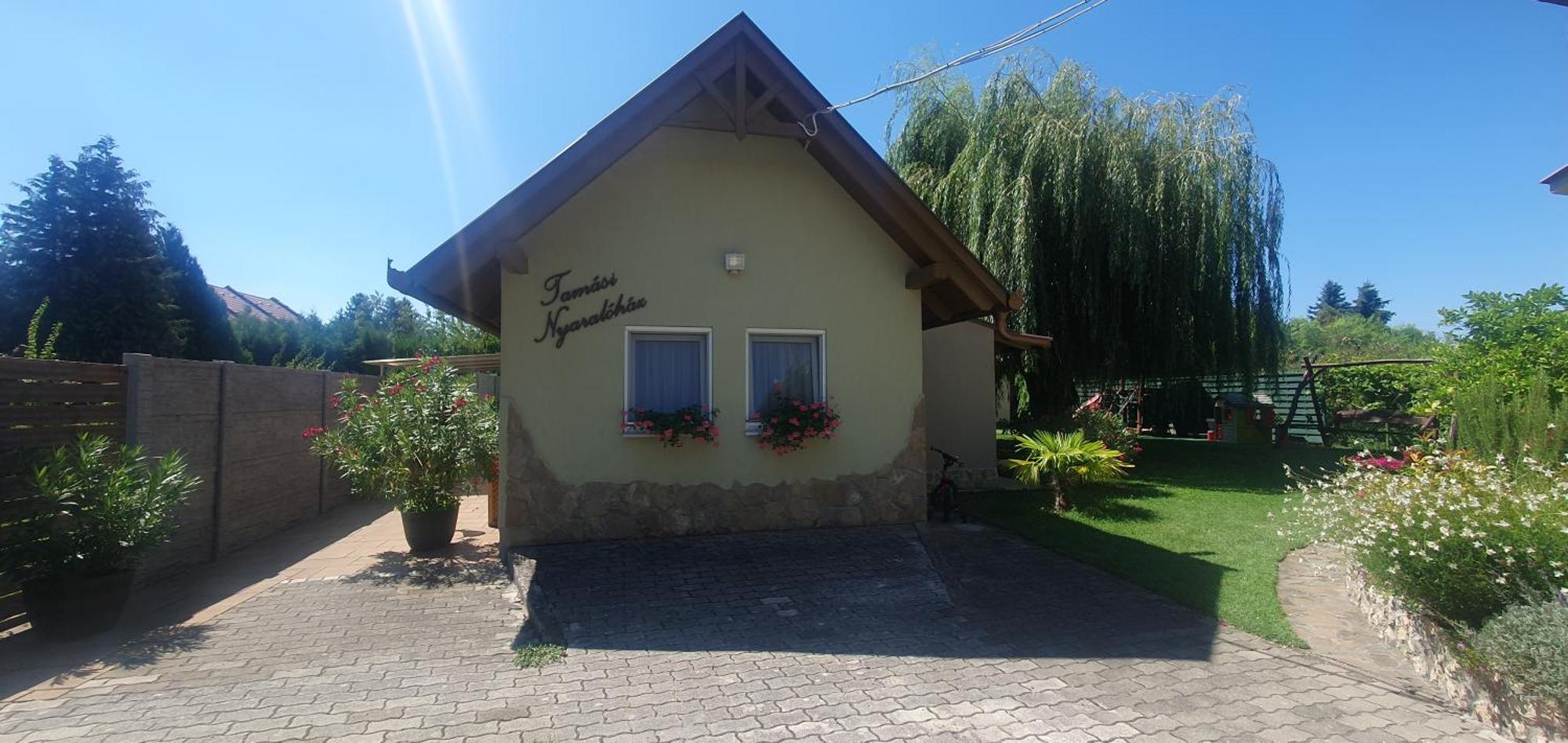 Tamasi Villa- Nyaralohaz Balatonkeresztúr Kültér fotó